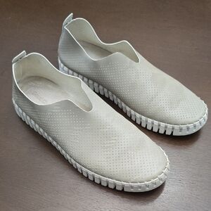 GOOD CHOICE Women's 10.5 Slip-On Shoes Taupe Loafers Eu 41